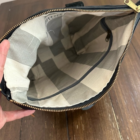 R. Riveter tote bag - Picture 8 of 14